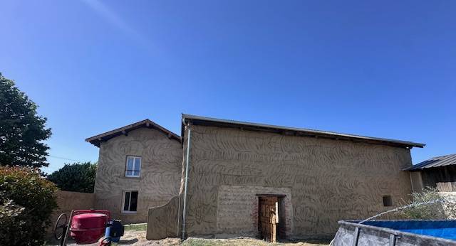 RENOVATION MUR PISE CORPS DE FERME